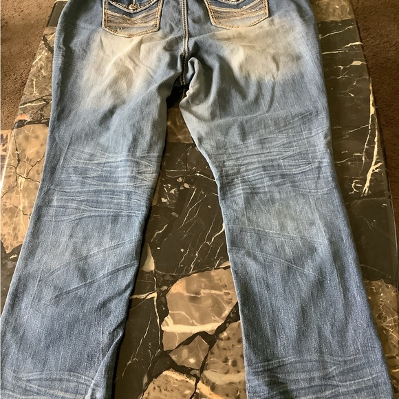 2 pair Almost Famous Y2K embellished Jane Seymour plus size 18 jeans - Picture 9 of 10